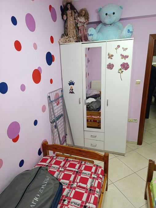 Photo 372783837