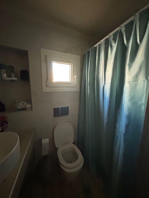 Photo 372784506