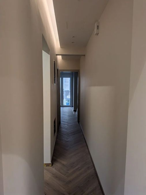 Photo 372993111