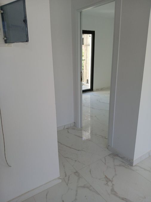Photo 373040175
