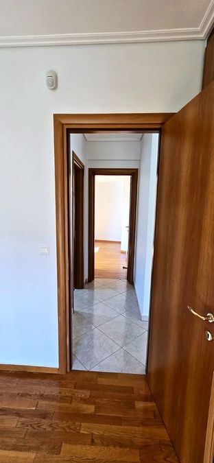 Photo 374182770