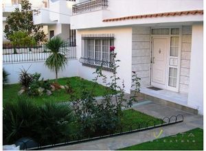 Detached House, Panorama