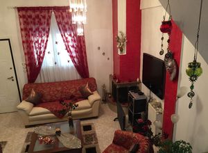 Maisonette, Peraia