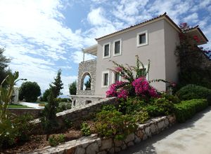 Βίλλα για ενοικίαση Πορτοχέλι (Κρανίδι) 400 τ.μ. 6 Υπνοδωμάτια Νεόδμητο