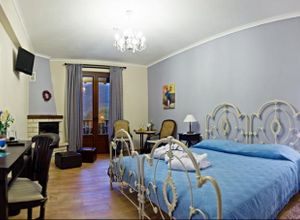 Ξενοδοχείο προς πώληση Καρπενήσι 1.800 τ.μ.