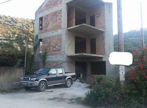 Μονοκατοικία, Παλαιόκαστρο