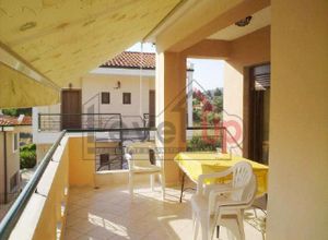 Studio Flat, Nikiti