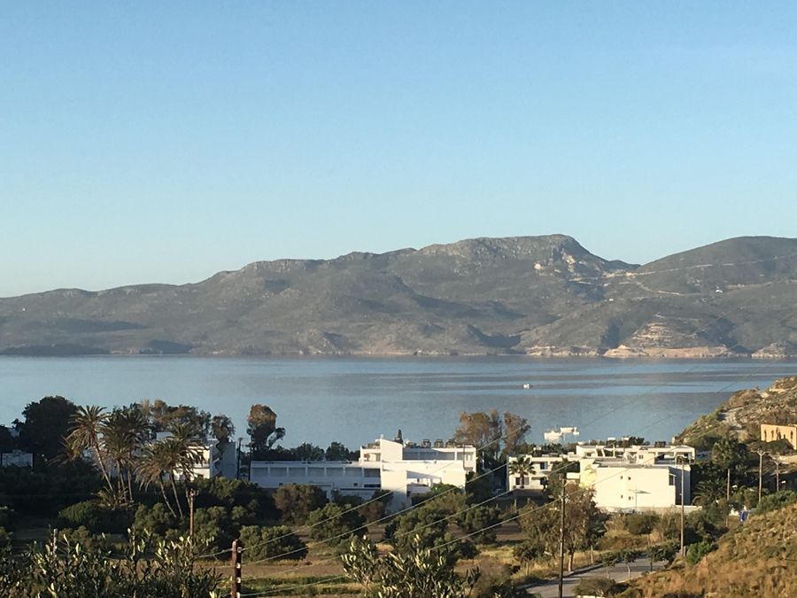 Plot Milos